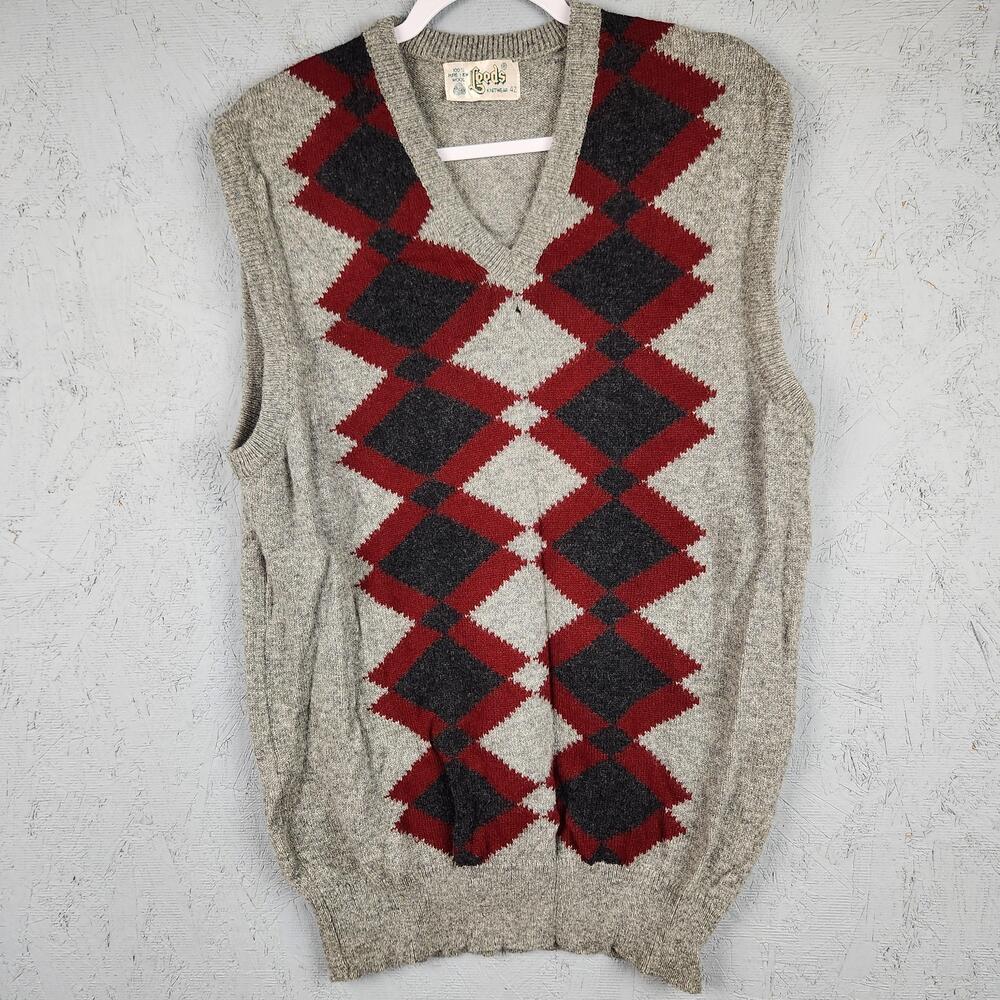 Vintage Leeds Knitwear Sweater Vest Mens 42 Gray Red Argyle 100% Wool V Neck 80s